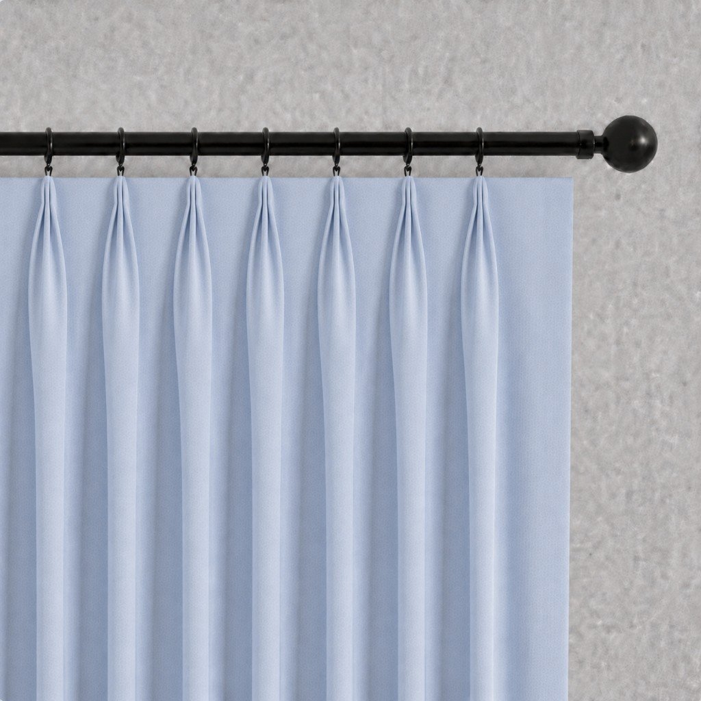 Euro-pleat tripple