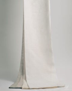453 Silken Light Mist Sheer